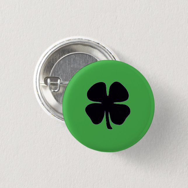Black Clover green small button (Vorne & Hinten)