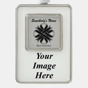 Black Clover Ribbon Tmpl (V-I) von Kenneth Yoncich Rahmen-Ornament Silber