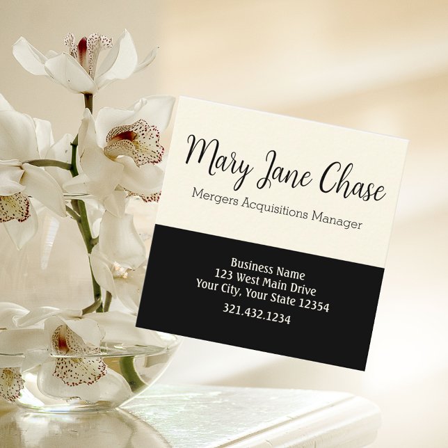 Black Cream Simplified Modern Square Business Card Quadratische Visitenkarte (Von Creator hochgeladen)