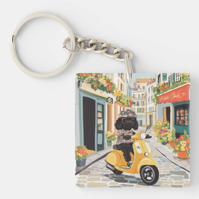 Black Doodle Riding Scooter European City Streets Schlüsselanhänger (Vorderseite)