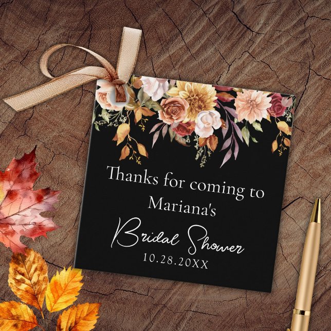 Black Fall Floral Brautparty Geschenkanhänger (Von Creator hochgeladen)