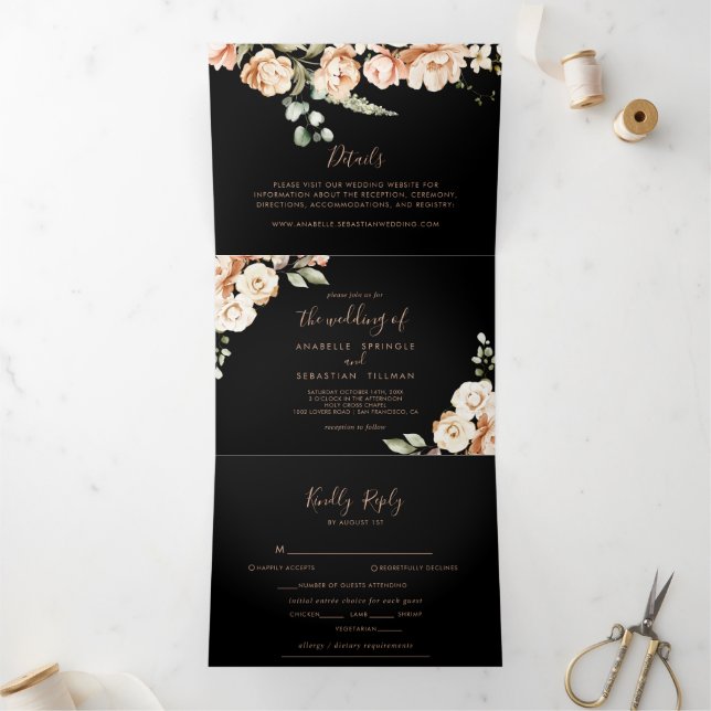Black Formal Royal Floral Wedding Dreifach Gefaltete Einladung (Innenseite)