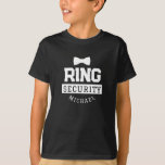 Black Funny Ring Security Gastgeschenk Hochzeit Ki T-Shirt<br><div class="desc">Dieser niedliche T - Shirt für Hochzeitskinder ist das ideale Geschenk für Ihre Ringsicherheit am Hochzeitstag! Es zeigt eine Abbildung einer Bugs-Krawatte mit dem Titel "Ring Security". Dieses Button kann einfach mit Ihrem Namen angepasst werden.</div>