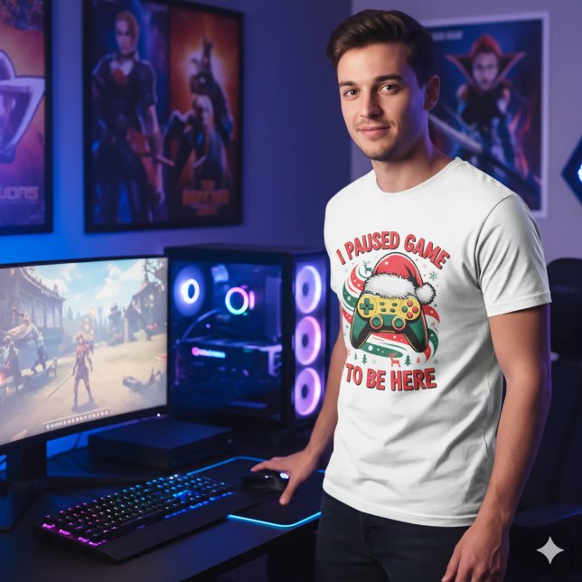 Black Gamer Santa Hat Christmas Controller Holiday T-Shirt (Von Creator hochgeladen)