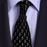 Black Gavel Pattern Attorney Krawatte<br><div class="desc">Rechtlich gesehen sind Gänge dazu bestimmt, Aufmerksamkeit zeichnen, und dieses niedliche kleine Gavel-Muster wird das sicherlich tun. Ideal für Anwälte, Anwälte und andere Anwälte, werden diese farbenfrohen Geschmacksmuster mit Sicherheit erhalten bleiben. Erstellen Sie ein perfektes Geschenk, indem Sie ein Paar Socken mit dem gleichen Design.</div>