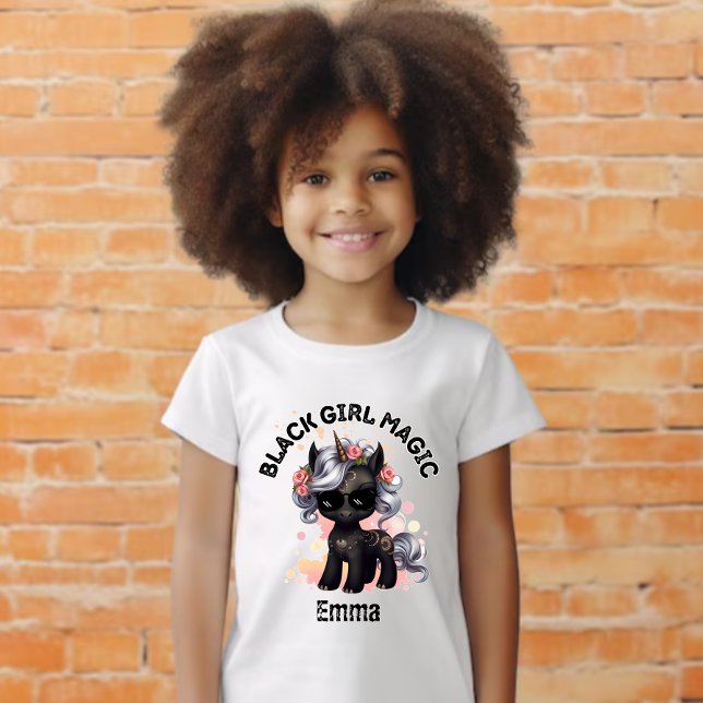 Black Girl Magic T-Shirt (Von Creator hochgeladen)