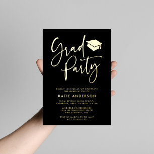 Black Glam Minimalistisch Kalligraphie Grad Party Folieneinladung