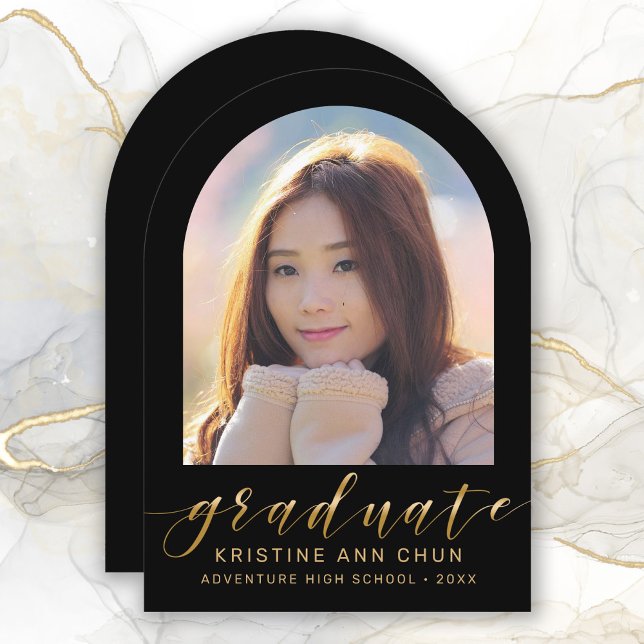 Black Gold Arch Faire-part de graduation photo (Black Arch Photo Gold Script Graduation Announcement)