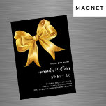 Black Gold Bug Luxus Sweet 16 Magneteinladung<br><div class="desc">Klassischer schwarzer Hintergrund,  mit einem großen goldenen Bogen dekoriert. Personalisieren und fügen Sie einen Namen und Party-Details hinzu.</div>
