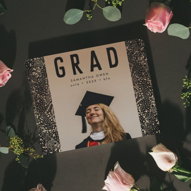 Black Gold Elegante Foil Botanicals Grad Foto Ankündigung (Von Creator hochgeladen)