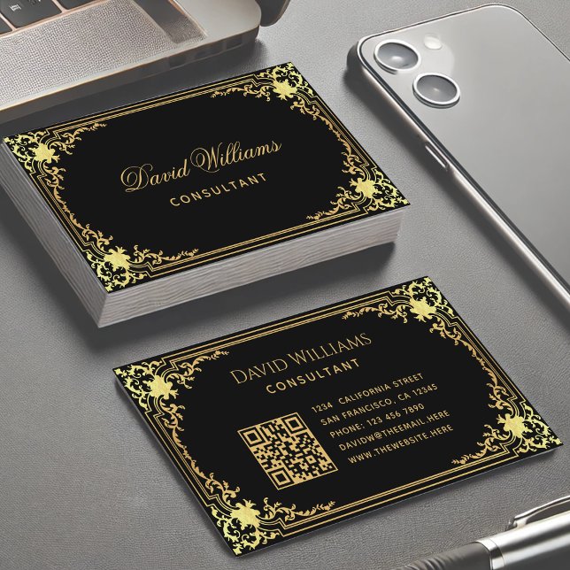 Black Gold Elegante Vintage Kalligraphie QR Code Visitenkarte (Von Creator hochgeladen)