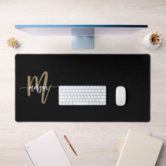 Black Gold Modernes Script Giron Monogram Name Schreibtischunterlage (Büro 1)