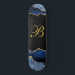 Black Gold Monogram Agate Skateboard<br><div class="desc">Gold-Monogramm auf schwarz mit schwarz-schwarz-agate Gold-Glitzer-Kanten. Glam-Stil.</div>