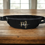 Black Gold Monogram Name Girl's Script Bauchtasche<br><div class="desc">Tragen Sie Ihre Essentials stilvoll mit dem Black Gold Monogram Name Girl's Script Fanny Pack ein. Mit einem eleganten Schwarz-Design und einem personalisierten Goldmonogramm in einem eleganten Script-Schriftart kombiniert dieses modische Fany Pack Funktionalität mit Flair. Mit einem verstellbaren Gurt und geräumigen Fächern ist es perfekt für Feste, Reisen oder tägliche...</div>