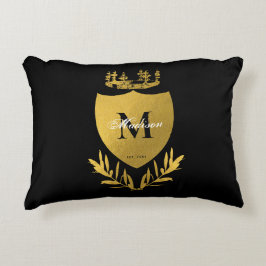 Black & Gold Royal Emblem Shield Monogram Dekokissen