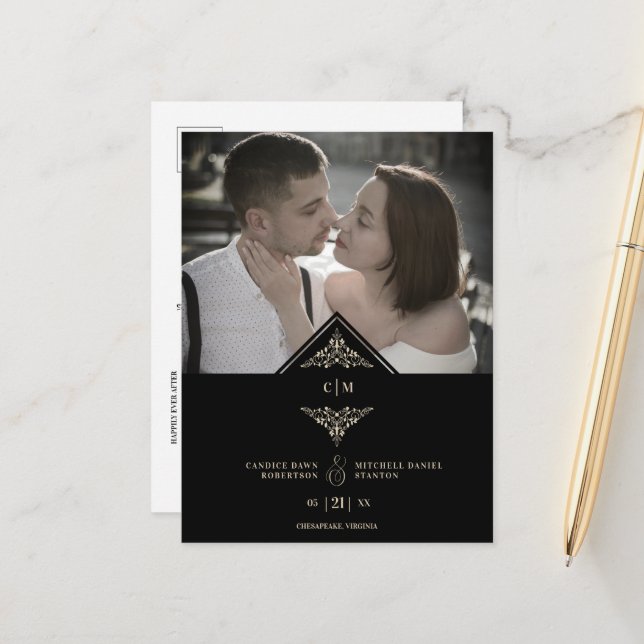 Black Golden Chic Lace Romantic Couple Wedding Ankündigungspostkarte (Vorderseite/Rückseite Beispiel)