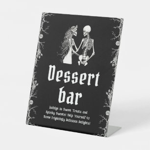 Black Gothic Halloween Skeleton Dessert Bar Sign Sockelschild