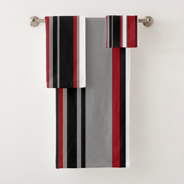 Black, Gray Red and White Stripes (En situation)