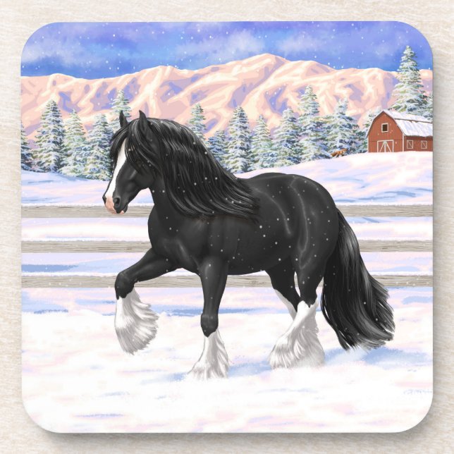 Black Gypsy Vanner Irish Cob Draft Horse in Snow Getränkeuntersetzer (Vorderseite)