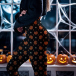 Black Halloween Pumpkins und Stars Leggings<br><div class="desc">Kommen Sie mit den Leggings von Black Halloween und Stars in den Halloween-Geist. Diese Leggings mit lebhaften Orangenkürbis und weißen Sternen auf tiefschwarzem Hintergrund verleihen Ihrem Kleiderschrank einen festlichen und Vintagen Halloween-Charme. Diese Leggings sind perfekt für Halloween-Partys, lässige Ausflüge oder ein geselliges Ambiente geeignet und verbinden Komfort mit einem spielerischen...</div>