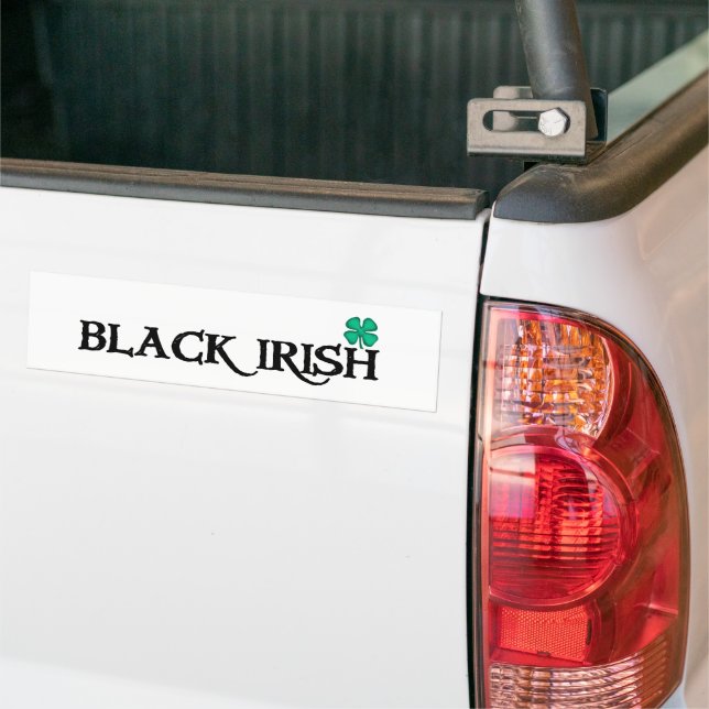 Black Irish white w clover bumper sticker (Sur camion)
