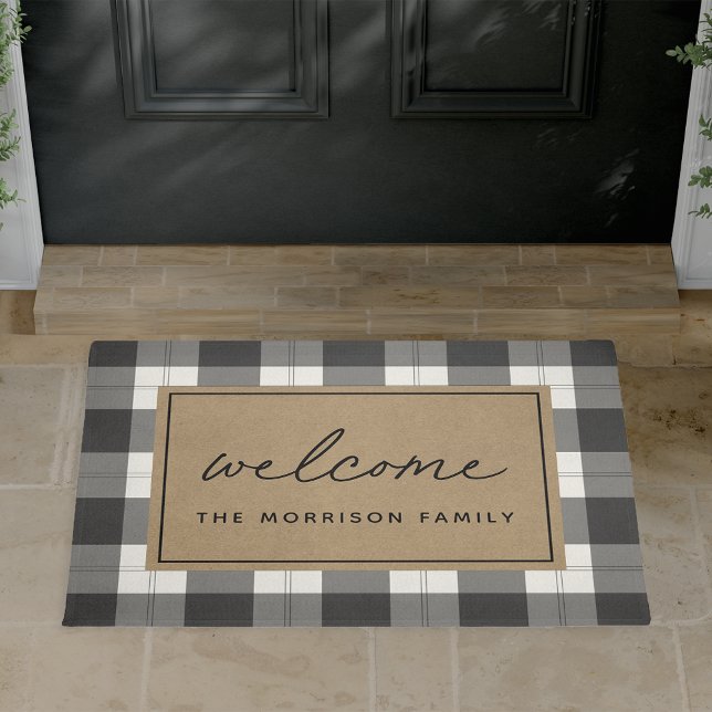 Black & Ivory Plaid Personalized Welcome Fußmatte (Von Creator hochgeladen)