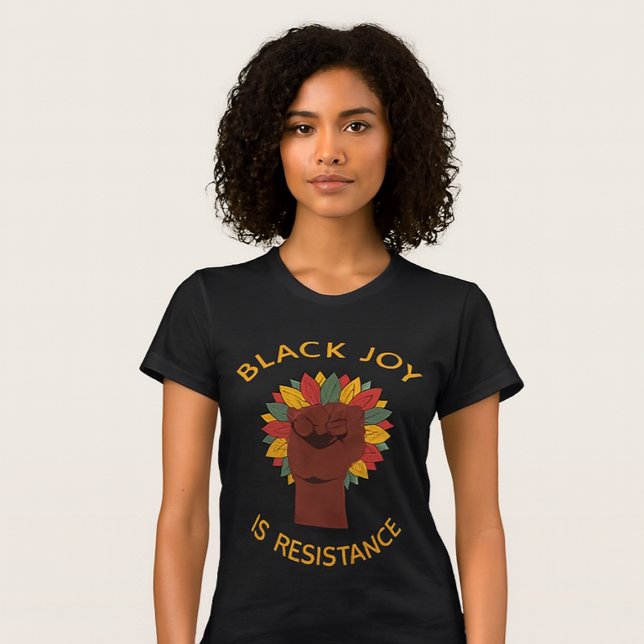 Black Joy Is Resistance Fist  Tri-Blend Shirt (Von Creator hochgeladen)