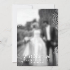 Black Just Married Geometric Simple Wedding Foto Einladung