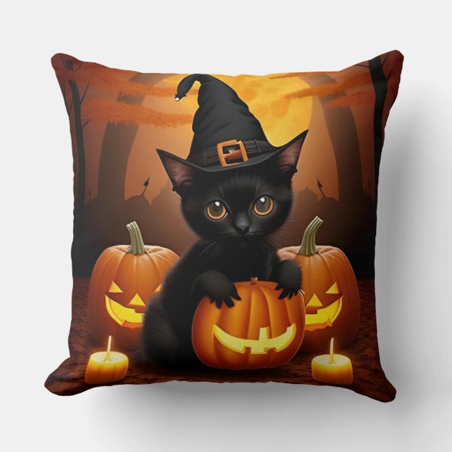 Black Kitten in Hexenhut Amid Halloween Pumpkins Kissen (Vorderseite)