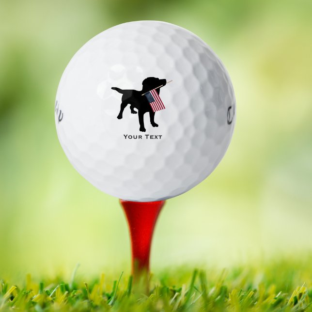 Black Lab Hund mit der US-Flagge, 4. Juli Golfball (Von Creator hochgeladen)