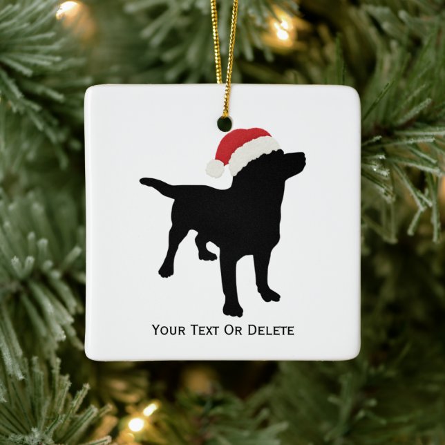 Black Lab Hund mit Weihnachtshut Keramikornament (Baum)