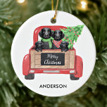 Black Labrador Hund personalisieren Red Christmas  Keramik Ornament<br><div class="desc">Schick Weihnachten Grüße in dieser Urlaubssaison mit diesen schwarzen Labrador Retriever Hunden in einem Aquarelldesign. Dieses schwarze Labrador-Urlaubsornament umfasst vier Labrador-Jungtiere in einem Aquarell-Truck mit Urlaubshäuschen. Personalisieren Sie mit Gruß, Name und Jahr. Dieses schwarze Labrador-Weihnachtsschmuck wird bei schwarzen Arbeitsuchenden, Hundefreunden und Tierliebhabern beliebt sein. Besuchen Sie unsere Kollektion für passende...</div>