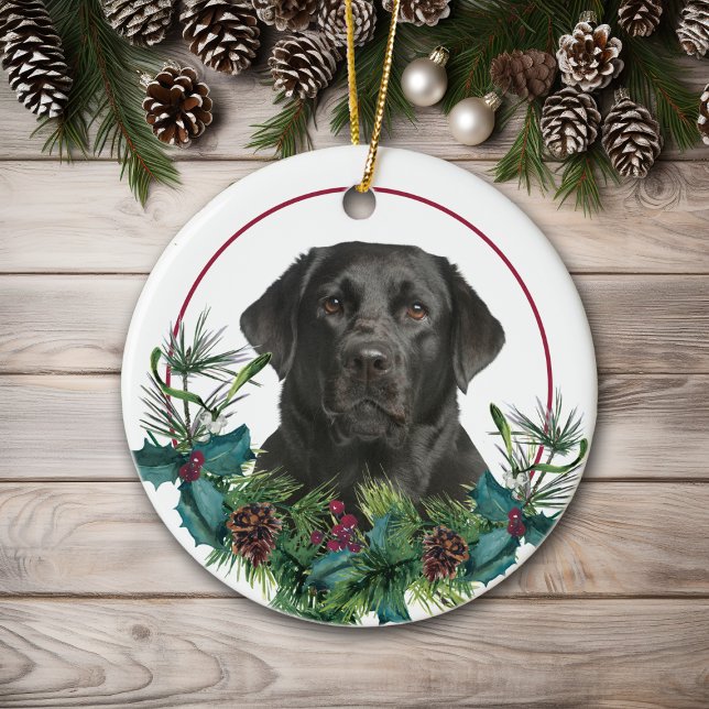 Black Labrador Retriever Hund Evergreen Kranz Keramik Ornament (Von Creator hochgeladen)