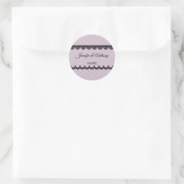 Black Lace on Soft Lavender Custom Wedding Runder Aufkleber