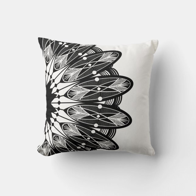 Black Lacey Mandala Kissen (Vorderseite)