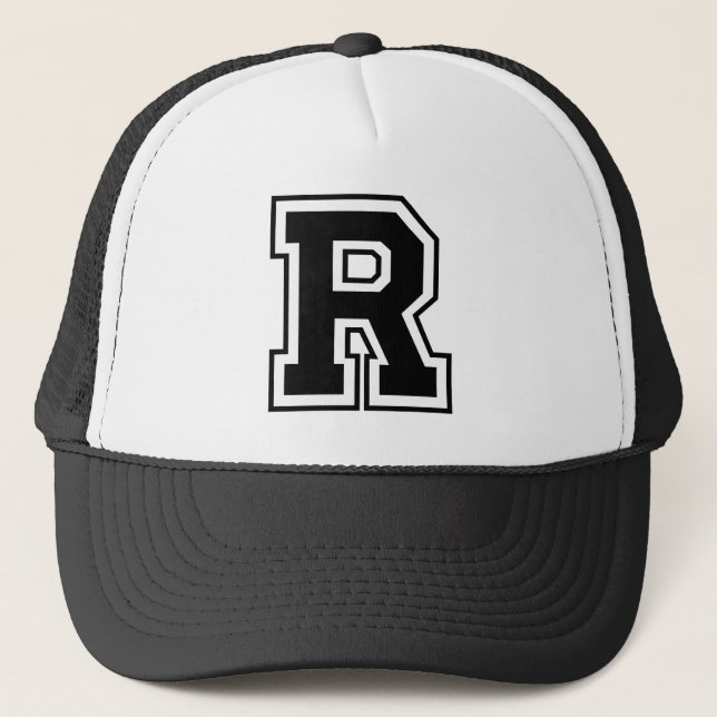 Black Letter "R" Trucker Hat Truckerkappe (Vorderseite)
