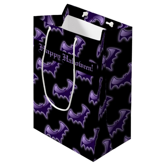 Black & Lila Night Wats Geschenktasche Mittlere Geschenktüte (Vorderseite Schrägansicht)