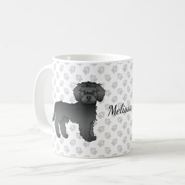 Black Mini Goldendoodle Cartoon Dog & Name Kaffeetasse (Vorderseite Links)