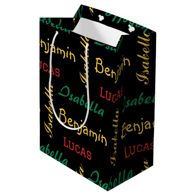 Black Modern individuelle Name Mittlere Geschenktüte (Rückseite Schrägansicht)