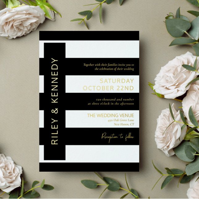 Black Modern Stripes Gold Foil Typografy Wedding Folieneinladung (Von Creator hochgeladen)
