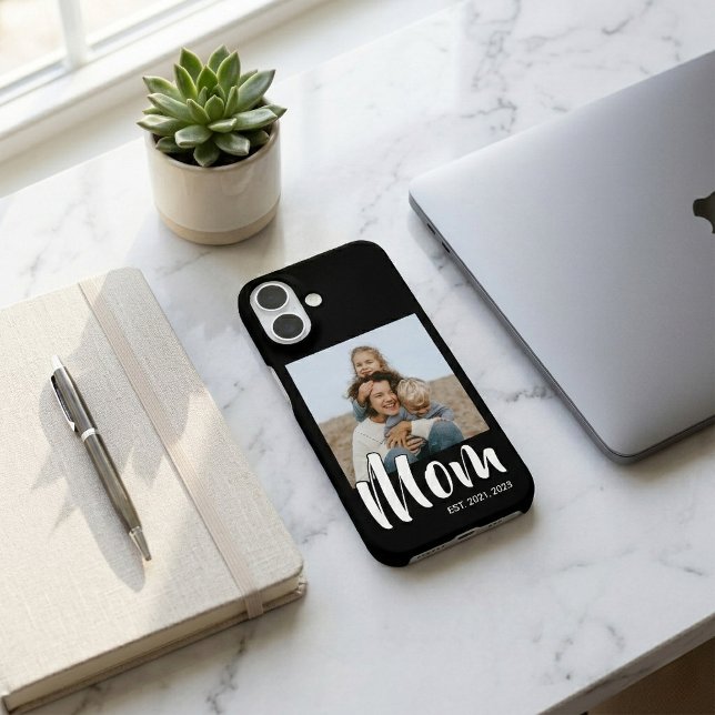 Black Mom Established Script Photo iPhone 16 Hülle (Black Mom Established Script Photo Phone Case)