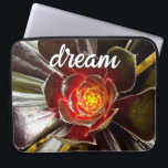 Black Orange Cactus Fotografy Dream Quote Script Laptopschutzhülle<br><div class="desc">Kakteen gedeihen unter den härtesten Wüstenbedingungen. Traum von sonnigen Tagen und die friedliche Atmosphäre eines Sommergarten, wenn Sie diese atemberaubende Fotografie neopren Laptop-Ärmel. Dieser Laptop-Ärmel ist in drei Größen erhältlich: 15 Zoll, 13 Zoll und 10 Zoll. Ein tolles Geschenk für jemanden, der etwas Besonderes ist! Sie können leicht personalisieren diese...</div>