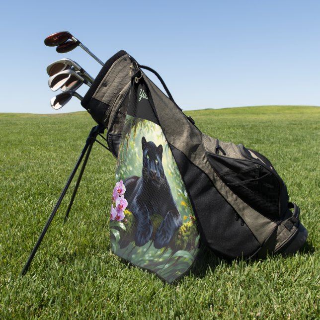 Black Panther in the Jungle Golfhandtuch (Gras)