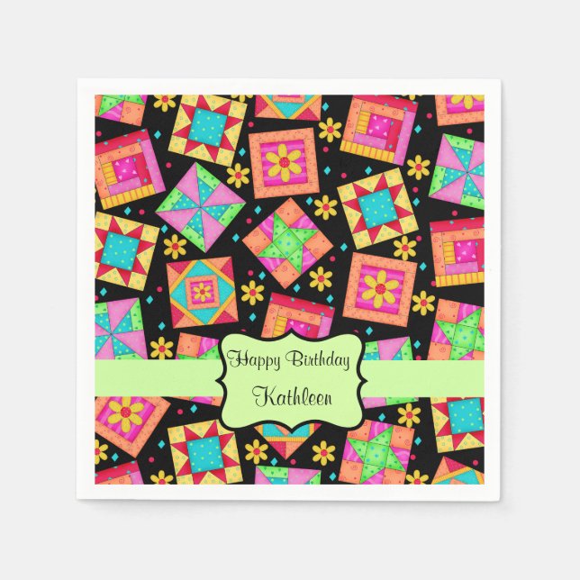 Black Patchwork Quilt Blockname Happy Birthday Serviette (Vorderseite)