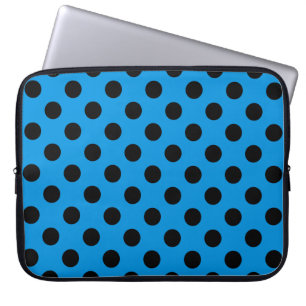 Black polka dots on sky blue laptopschutzhülle
