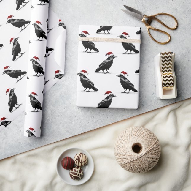 Black raven crow with red santa hat pattern geschenkpapier (Kunsthandwerk)