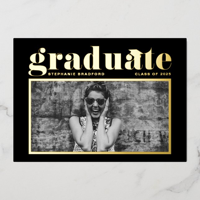Black Retro Bold Typografy Foto Abschluss Folieneinladung (Vorderseite)