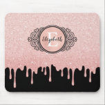Black Rose Gold Drilling Glitzer Mousepad<br><div class="desc">Dieses personalisierte gürtelförmige Mousepad,  das ein Schwarzweiß-Monogramm auf einer schönen Imitat rosa Folie und tropfenden Glitzer Hintergrund hat. Personalisieren Sie es für das Mädchen in Ihrem Leben. Macht ein lustiges Geschenk für Geburtstage und Weihnachten. Entworfen für Sie von BlackBerry Boulevard.</div>