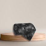Black Sequin Glitzer Look Glam Krawatte<br><div class="desc">Dieses Design wurde durch digitale Kunst erstellt und kann personalisiert werden, indem Sie auf den Knopf Anpassen klicken und die Farbe ändern, einen Namen, Initialen oder Ihre Lieblingssprache hinzufügen. Glitzer wird simuliert. Kontaktieren Sie mich unter colorflowcreations@gmail.com , wenn Sie dieses Design für ein anderes Produkt haben möchten. Kaufen Sie meine...</div>
