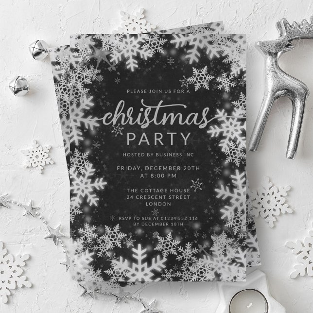Black Silver Imitats Fossil Schneeflocken Party Einladung (Black Silver Faux Foil Snowflakes Christmas Party Invitation)